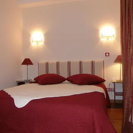 La Raimbaudiere 3* Guigneville-sur-Essonne