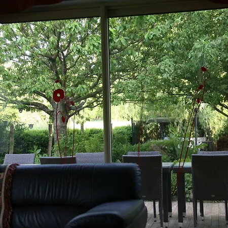 La Raimbaudiere Bed & Breakfast 3*